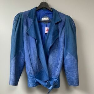 Elegant Blue Textured Women's Blazer